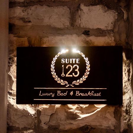 Suite 123 Luxury B&B Con Jacuzzi Palo del Colle Exterior foto